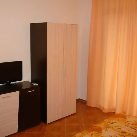 Saint Elena Apartcomplex 3*