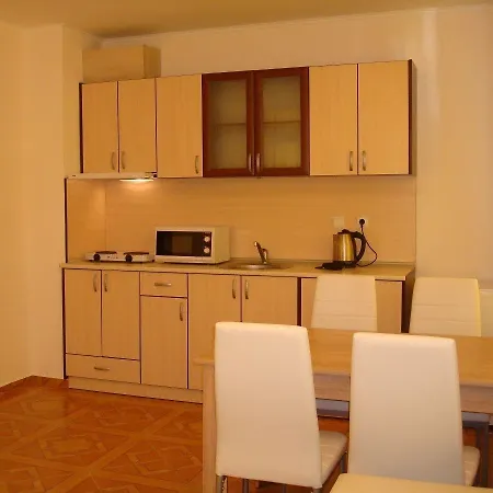 Saint Elena Apartcomplex Aparthotel