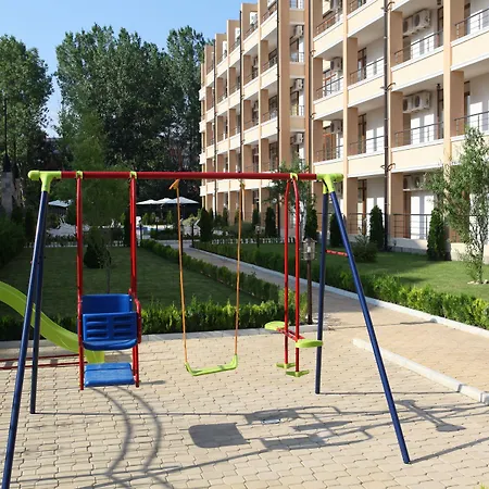 Saint Elena Apartcomplex 3*